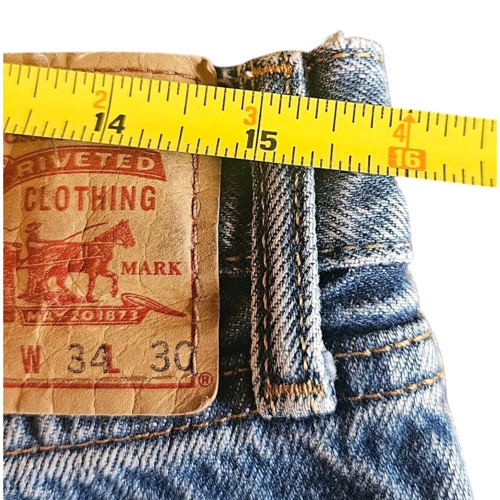Levi's 505 Straight Fit Jeans Size 34X30 100% Cotton Zip Fly Classic Medium Wash - Picture 5 of 10